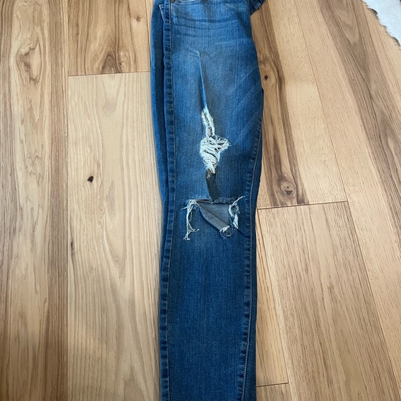 Distressed Paige Verdugo Ankle Jeans - Picture 2 of 4
